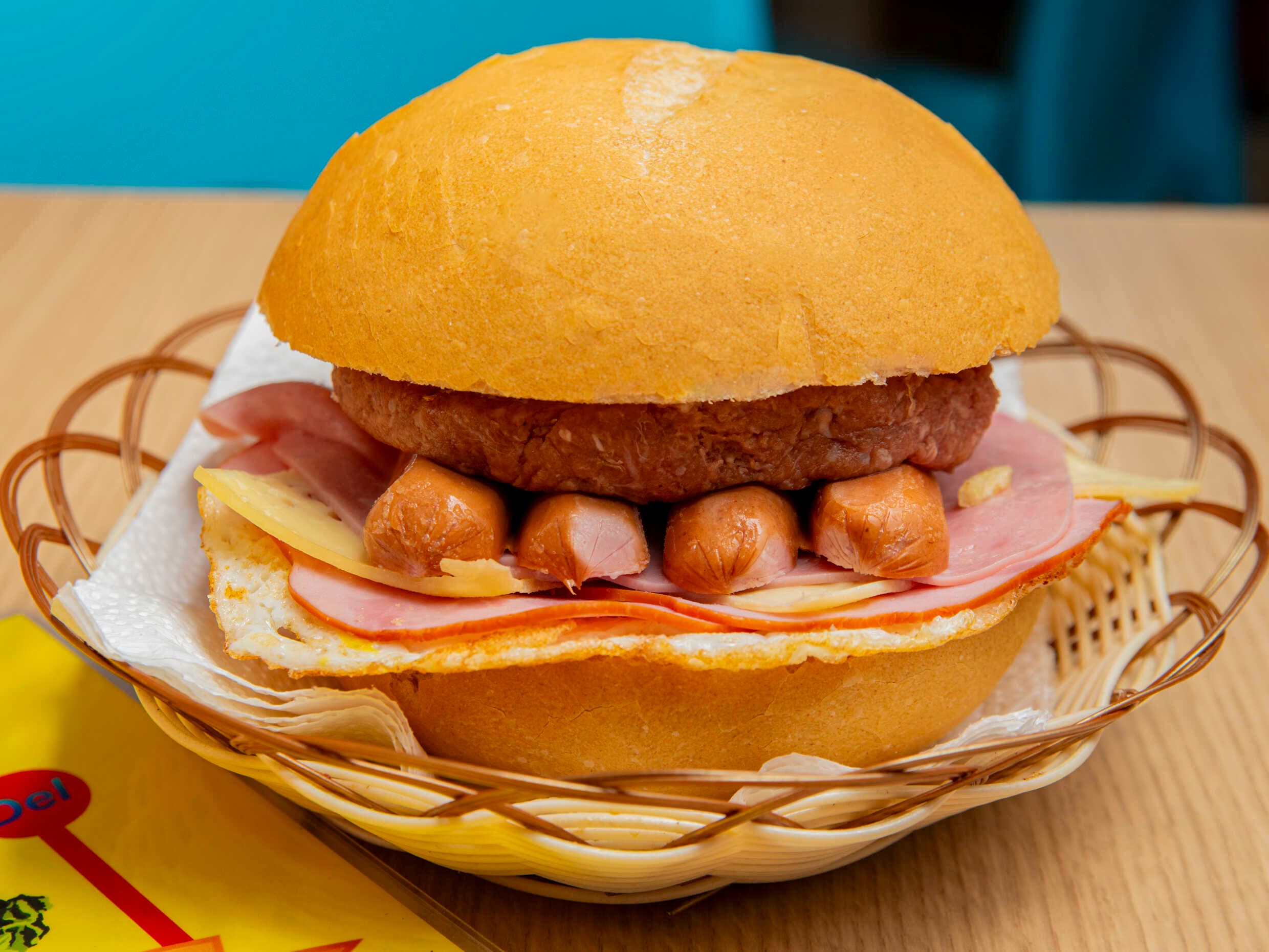Sándwich de la Casa Super Sanguchón