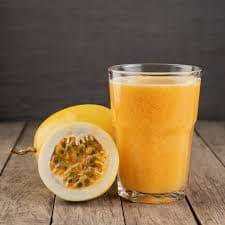 Jugo Natural de Maracuyá en Leche