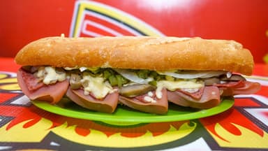 Sándwich Italiano + Coca Cola 1.25 Lt