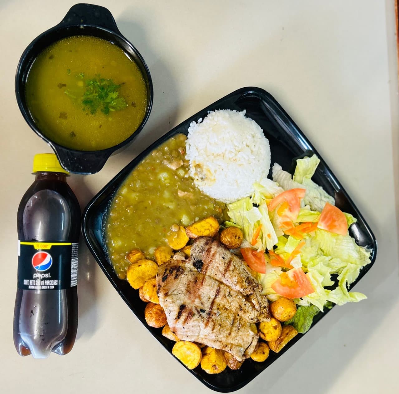 Combo Almuerzo Completo con Gaseosa Personal