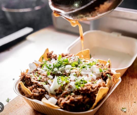 Nachos con Birria