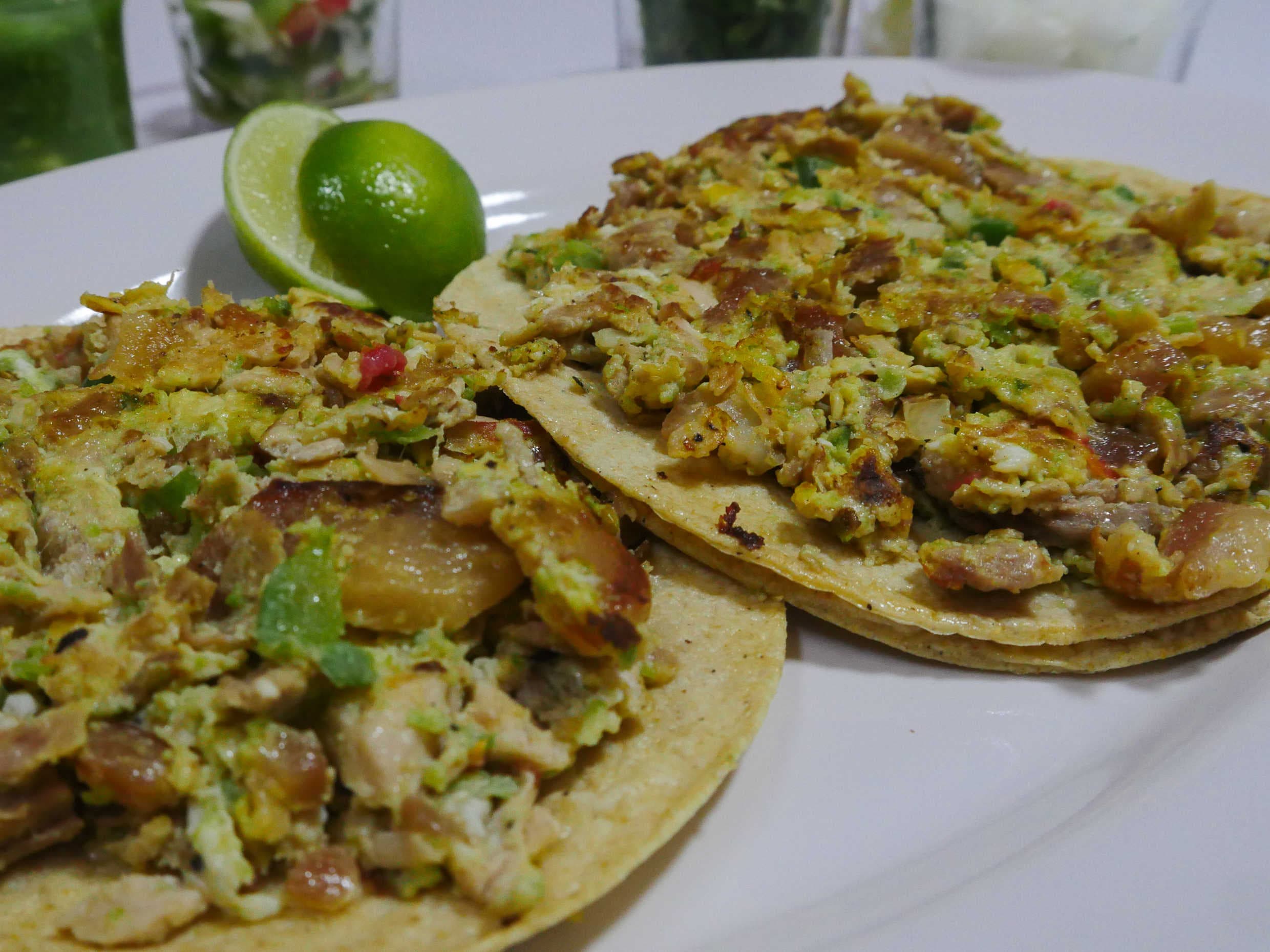 Orden de 2 Tacos Revolcados