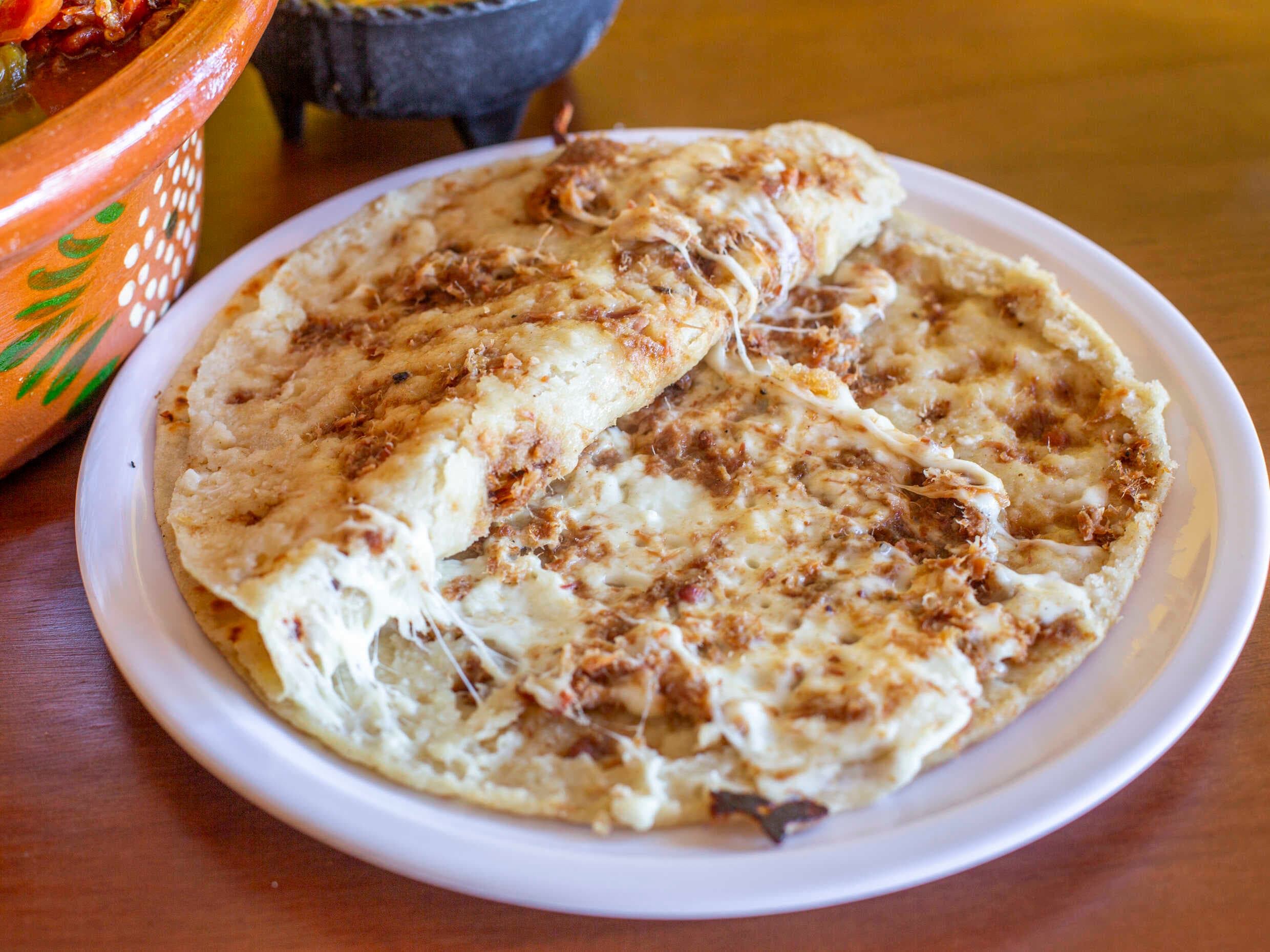 Gordita de Migaja con Bistec
