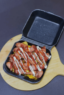 Salchipapa
