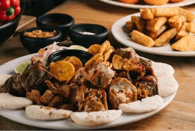 Picada de la casa
