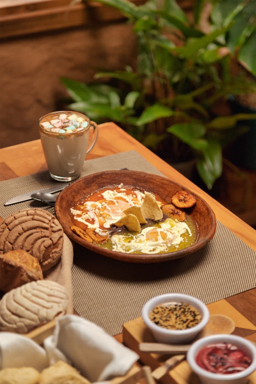 COMBO-Desayuno Huevos Divorciados