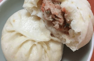 Pan al Vapor con Carne de Cerdo