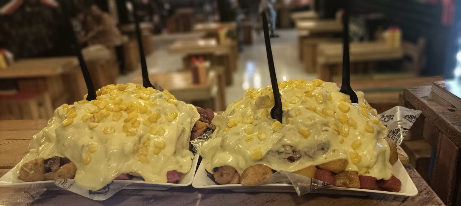 Salchipapa Especial Agrandada (4-5 Pers)