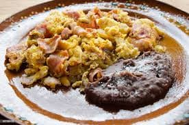 HUEVOS CON JAMÓN