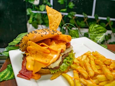 Hamburguesa DORITOS