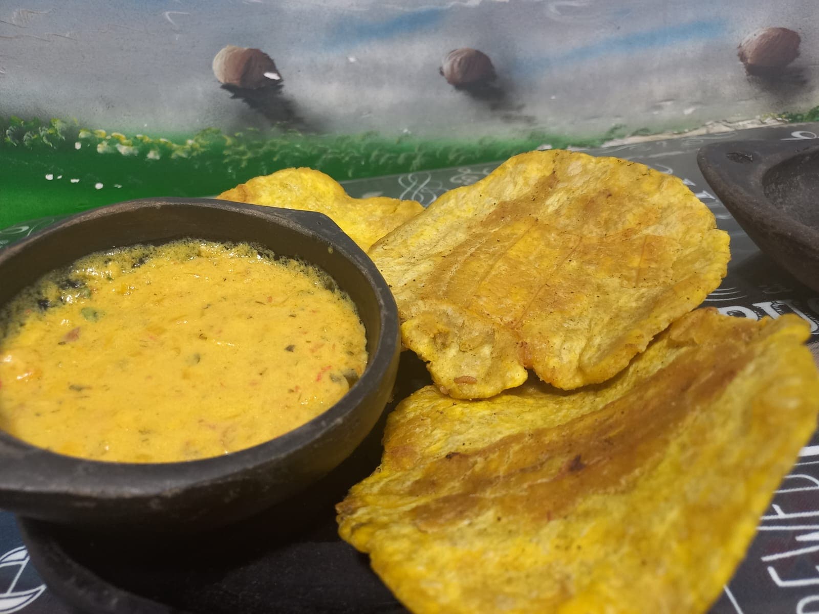 Patacones en Salsa