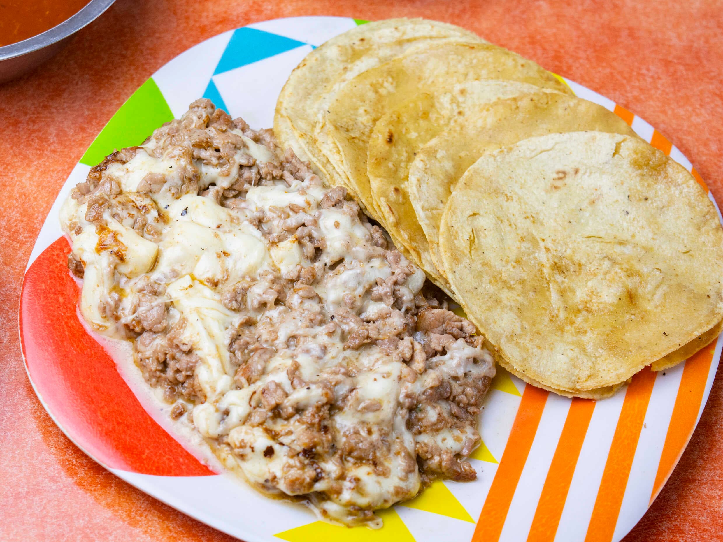 Orden de Bisteck con Tocino y Queso