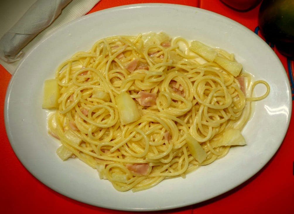 Fideo Chino con Pollo, Res o Cerdo