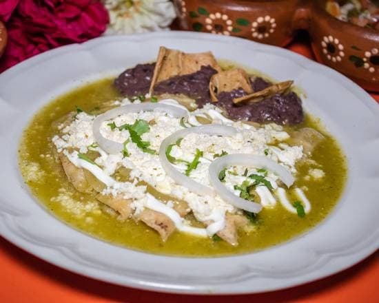 Enchiladas Verdes con Pollo