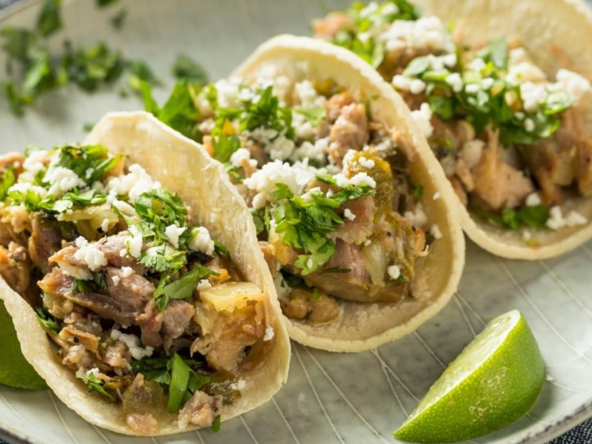 3 Tacos de Chamorro + Refresco