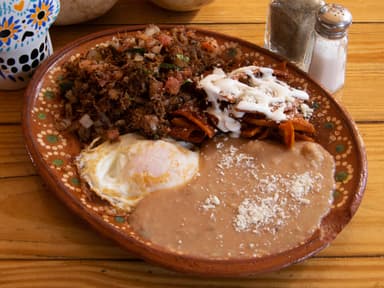 Chilaquiles Tradicionales de Chilorio