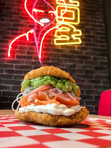Oriental Burger de Salmón