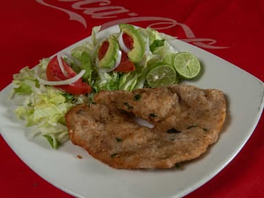 Milanesa de Pollo con Ensalada