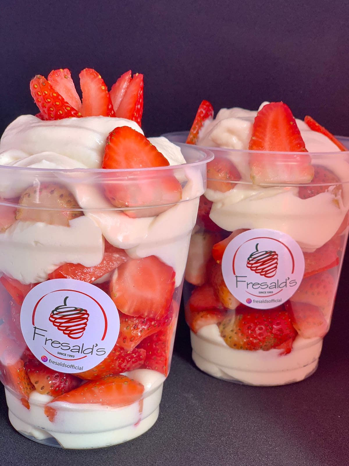 Combo 2 Fresas con Crema 12 Onz