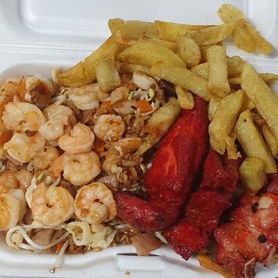 Combo Arroz Chino con Camarones + Costillas + Papa