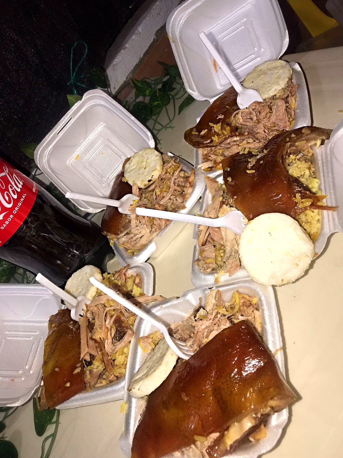 Combo 5 Lechonas Jr + Gaseosa 1.5L