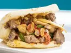 Arepa al Wok con Pollo y Champiñones