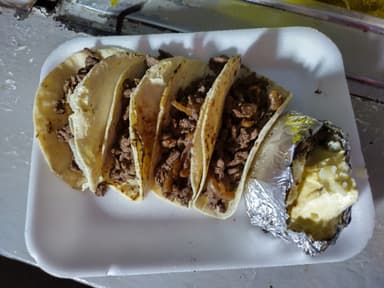 Tacos de Bisteck