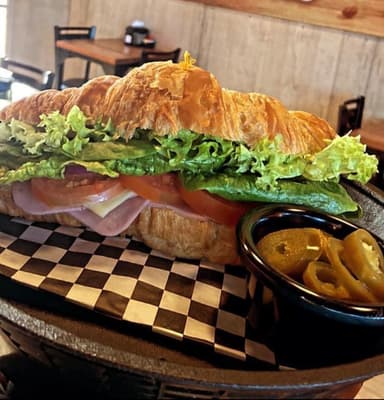 Croissant Sándwich