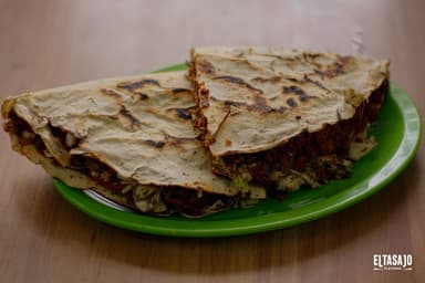 Tlayuda La Especial