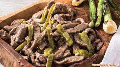 Fajitas de Res con Nopales
