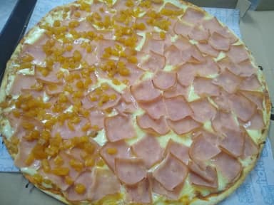 Pizza Personal Pollo, Piña y Maíz