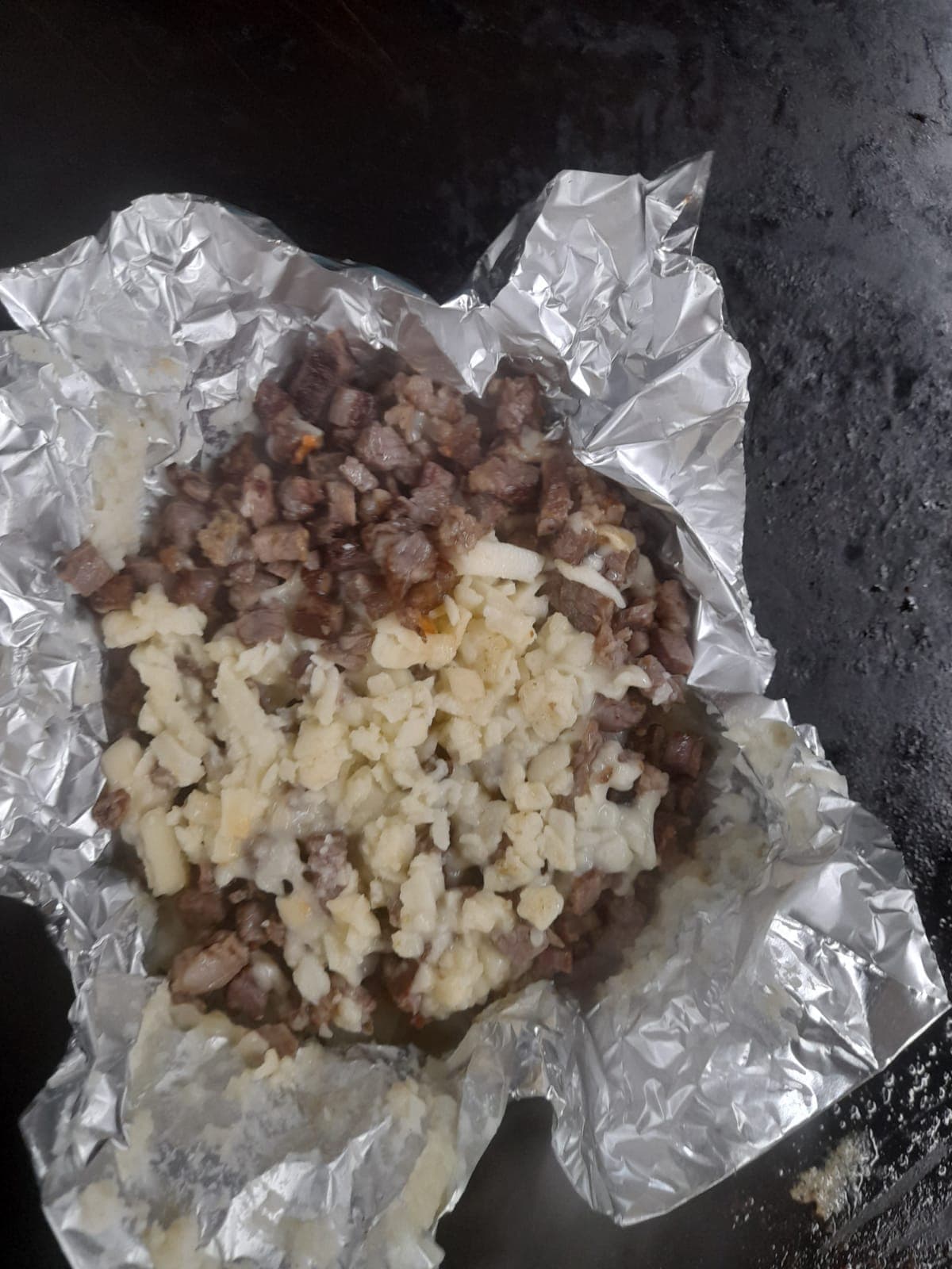 Papa con Carne Asada