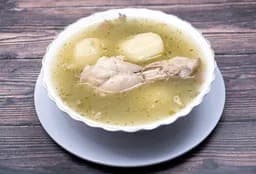 Caldo de Pollo
