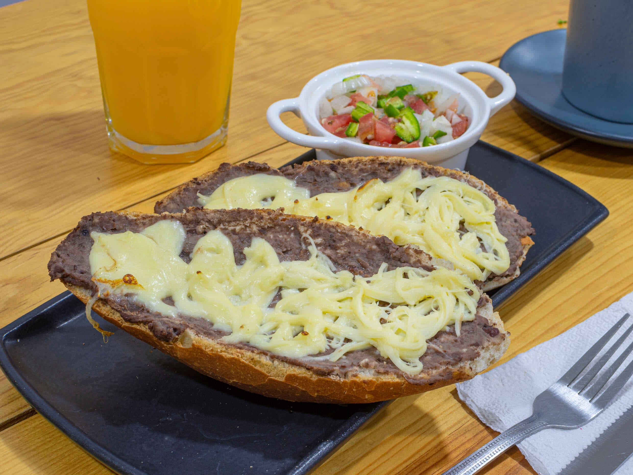 Molletes
