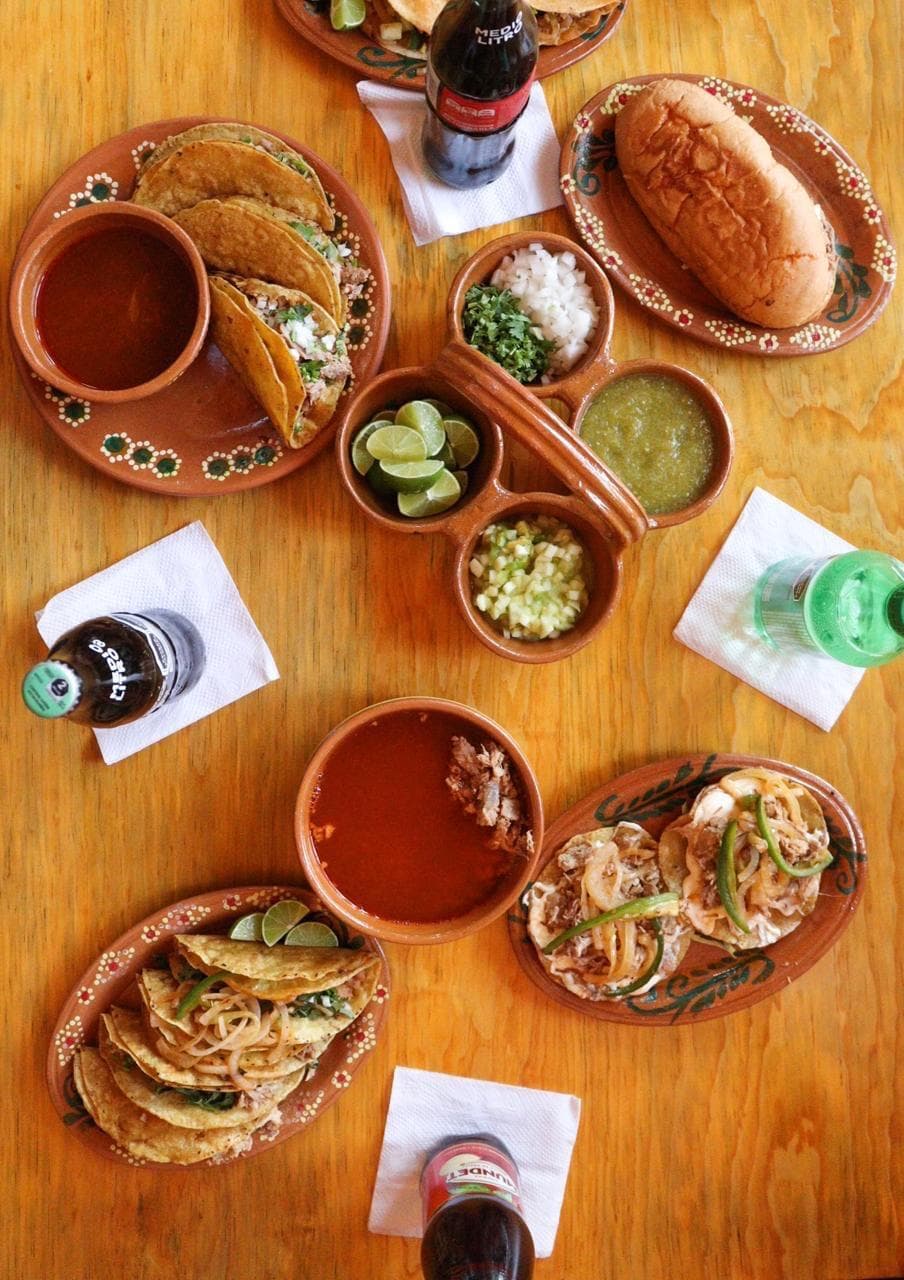 Consomé Chico con Carne