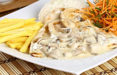 Pechuga en Salsa de Champiñones