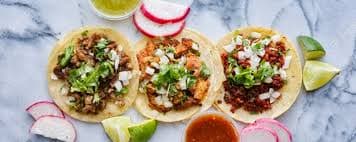 Taco de Asada con Queso