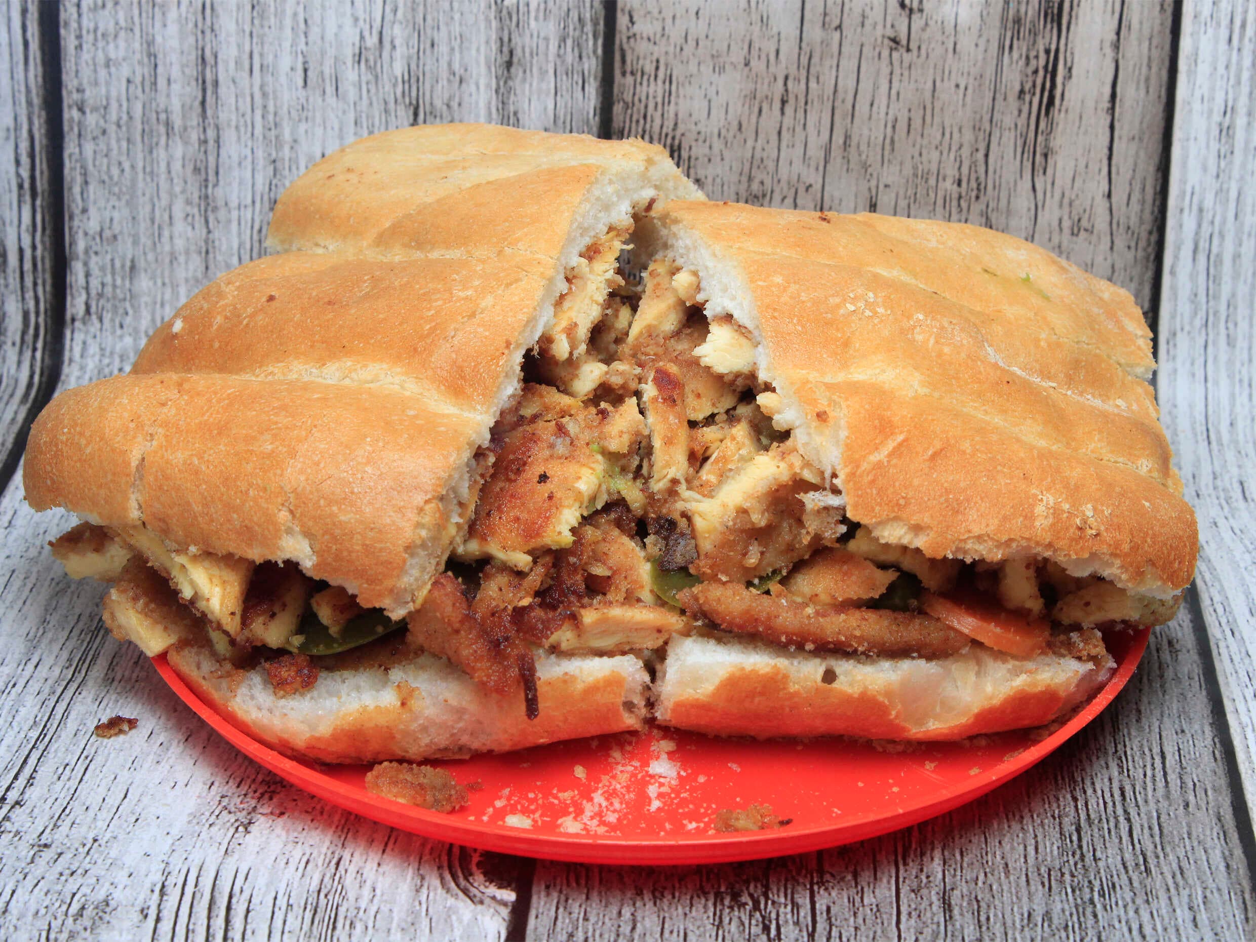 Torta de Pechuga Empanizada