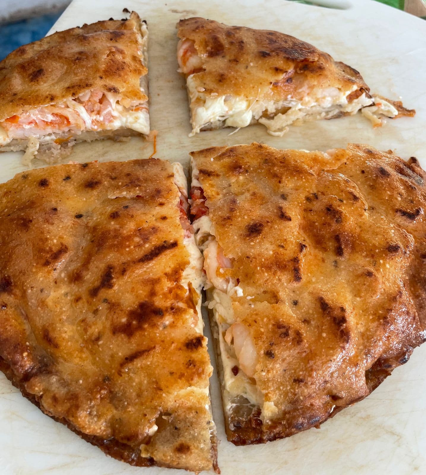 Tortilla Rellena de Camarón con Queso