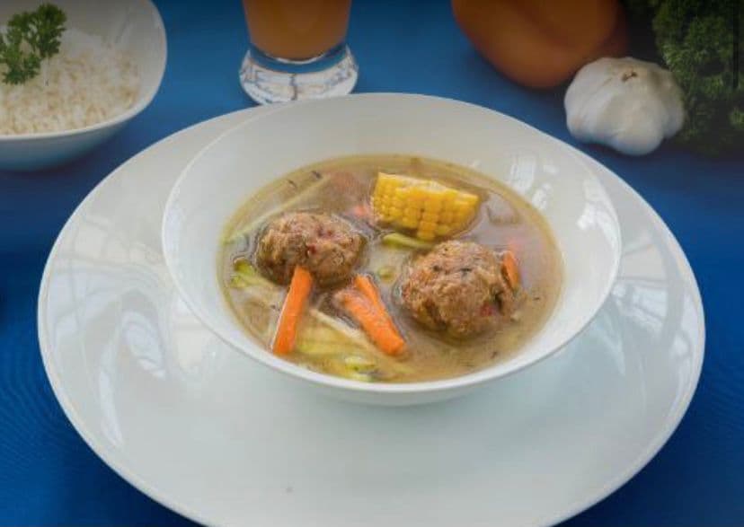 Sopa de Albóndiga + Refresco del Día