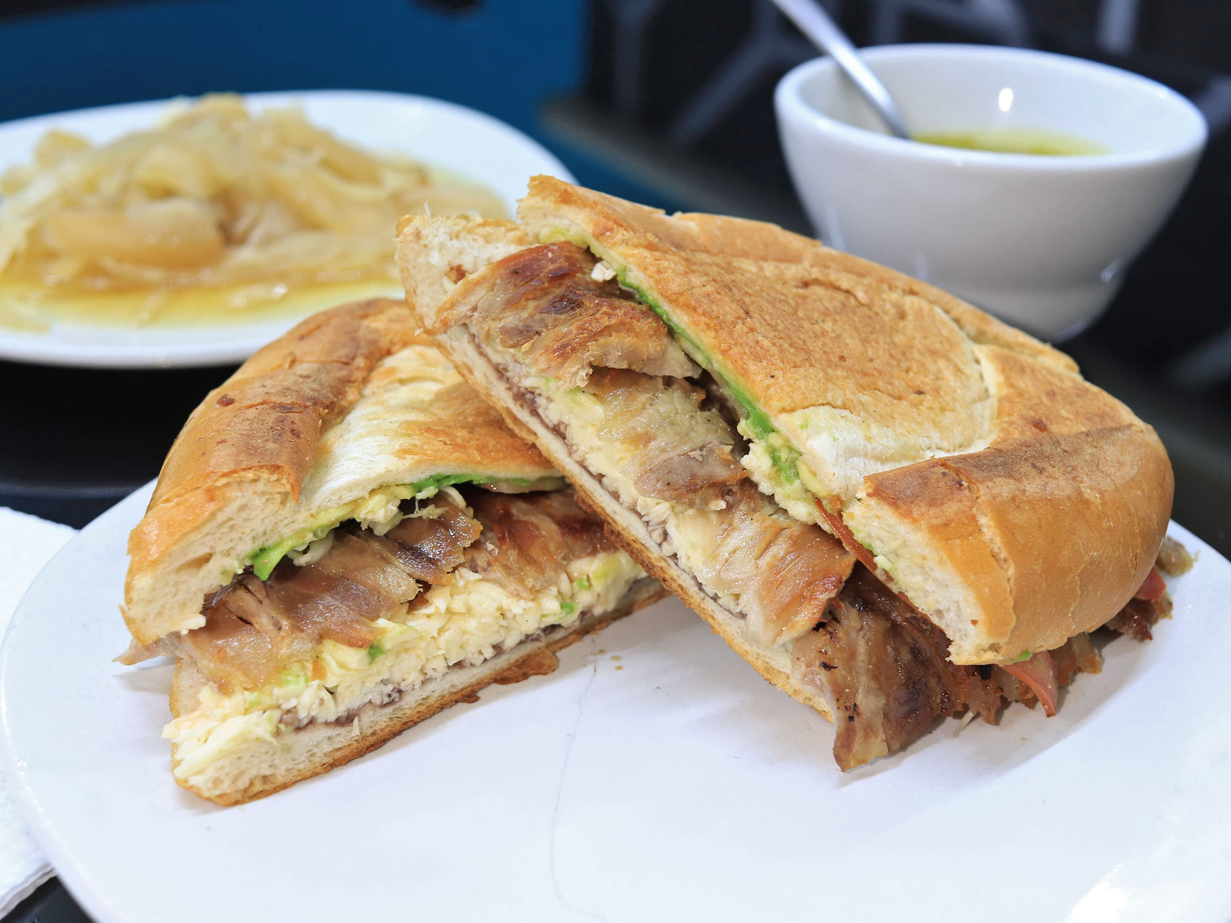 Torta Combinada con Quesillo