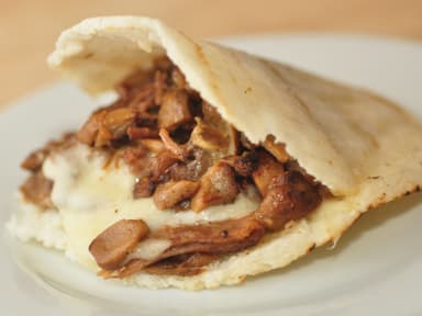 Queso, Carne y Champiñones