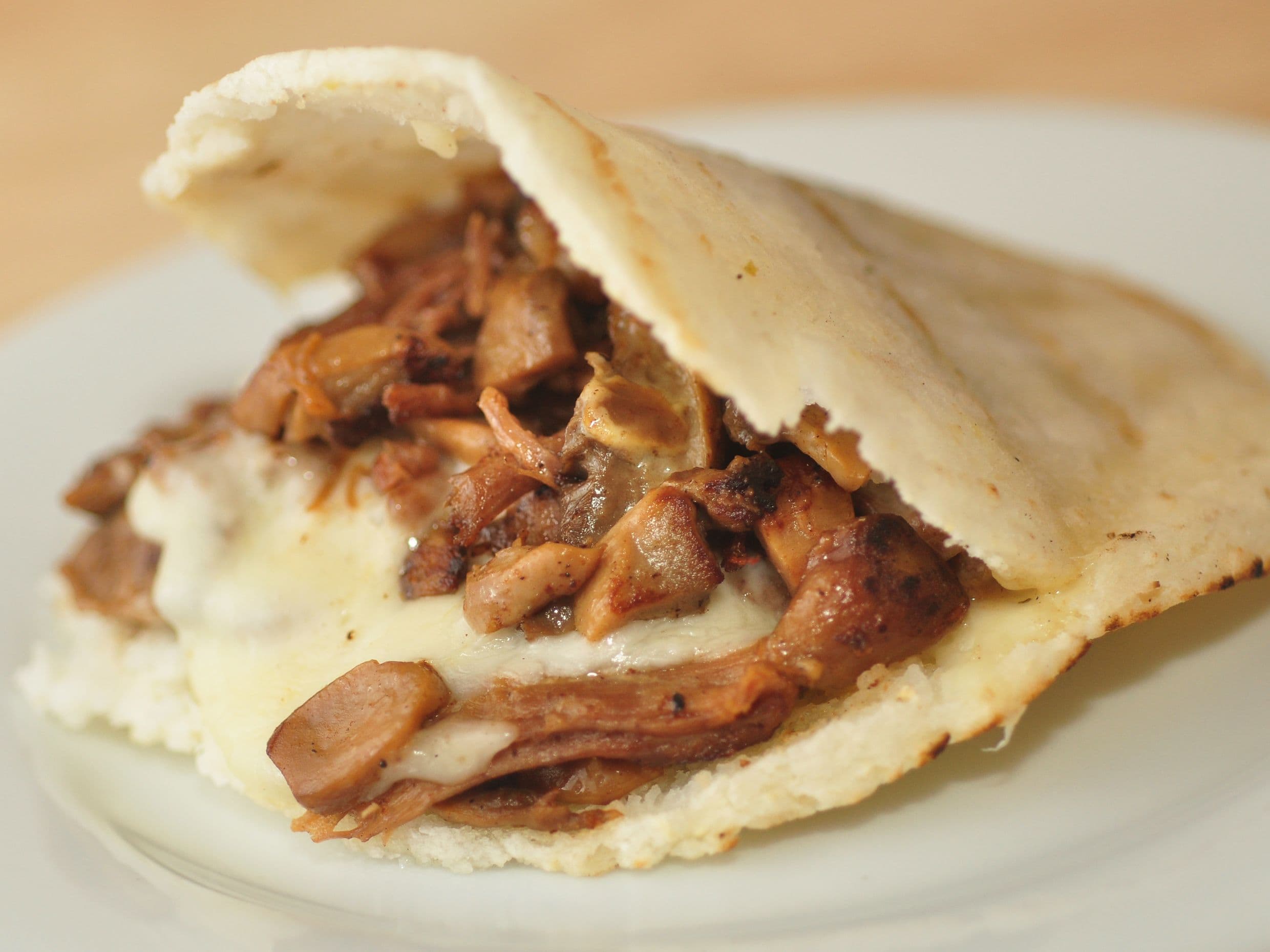 Queso, Carne y Champiñones