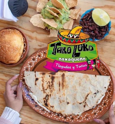 Tlayuda de Chapulines