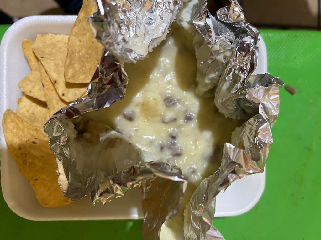 PAPA RELLENA DE CARNE ASADA.