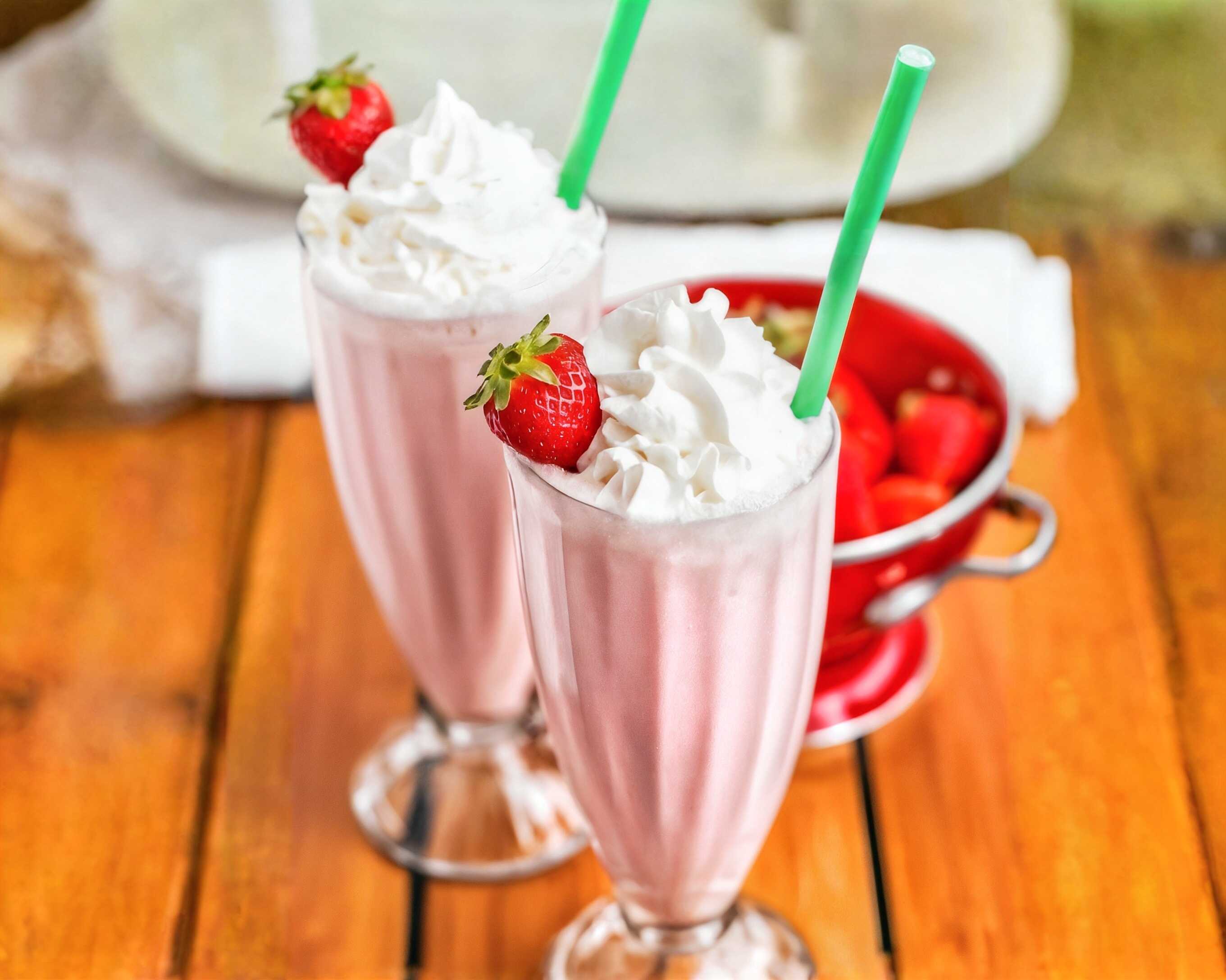 Malteada de fresa (Grande)