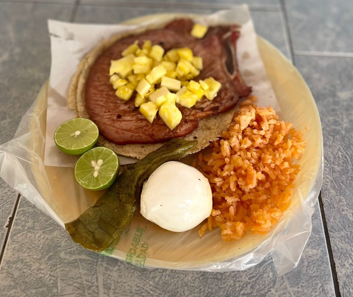 Chuleta (tortilla grande)