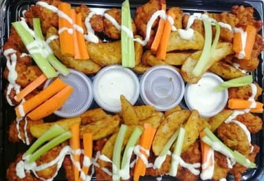 10 Boneless + Papas + 1 Litro de Té