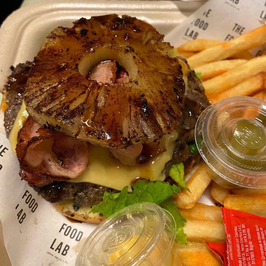 HAMBURGUESA HAWAIANA