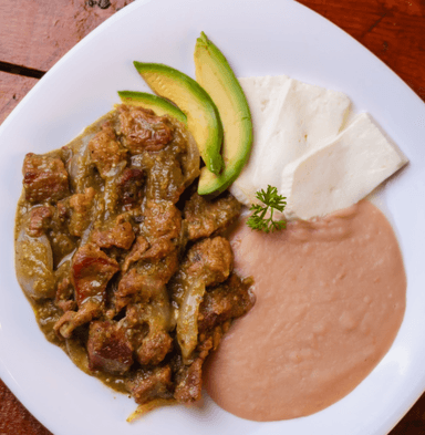 Chicharron en Salsa Verde